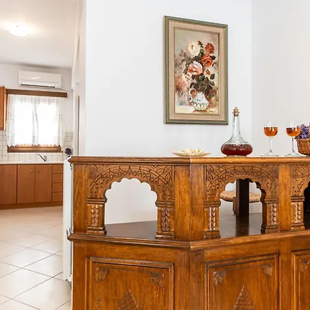 Amaranto Naxos 3 Apartman *