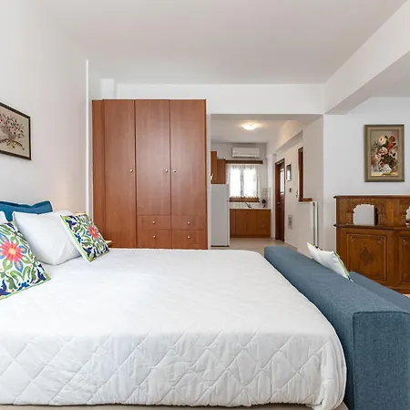 Amaranto Naxos 3 Naxos City